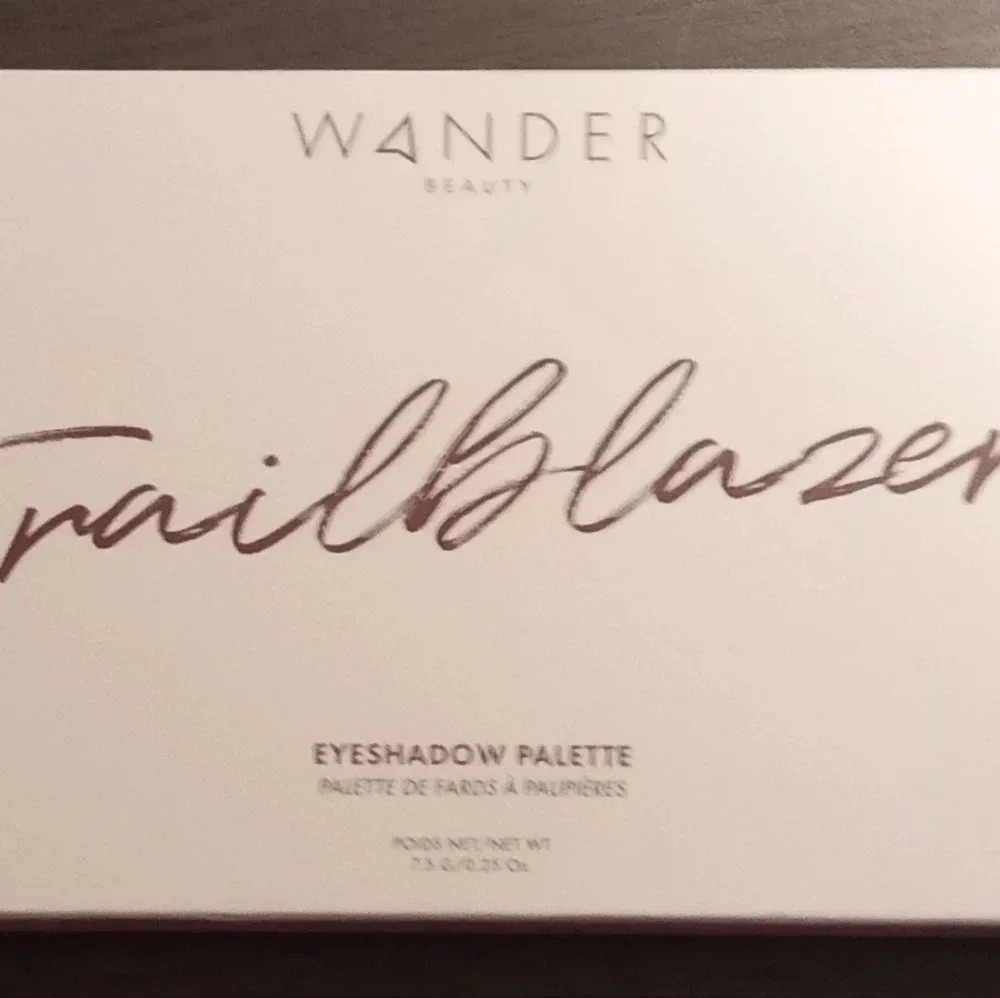 New wander beauty trailblazer eyeshadow palette - Picture 3 of 3
